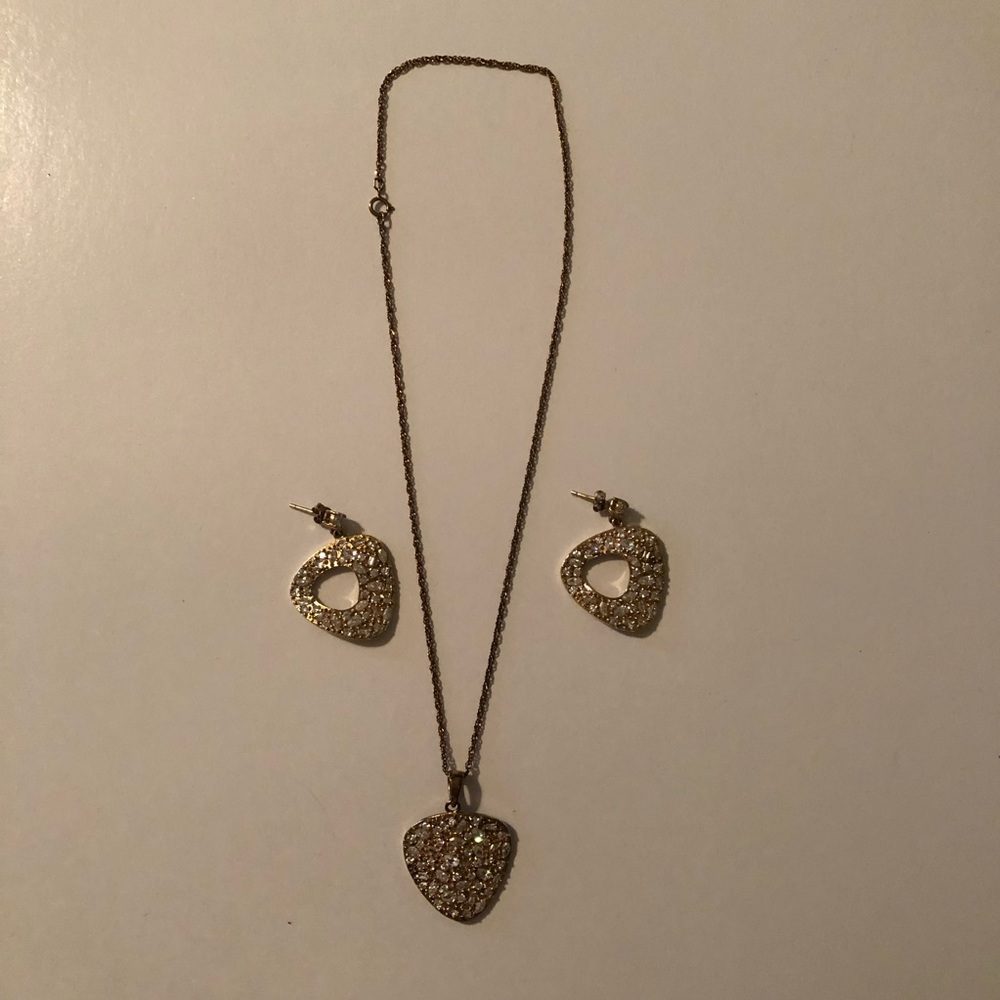 Gold geometric sparkle earrings - Picture 2 of 3